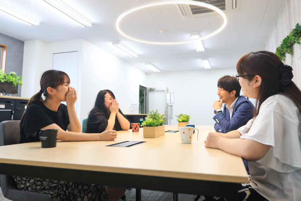 株式会社TOC